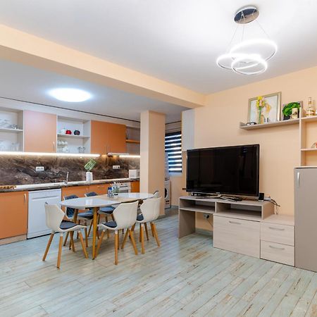 Mirela Guest Apartment Veliko Tarnovo Extérieur photo